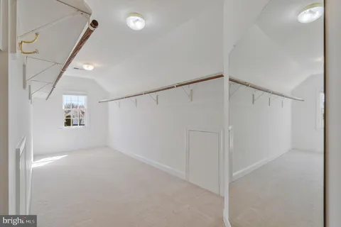 $1,575,000 | 5802 Ridings Manor Place, Centreville, VA 20120