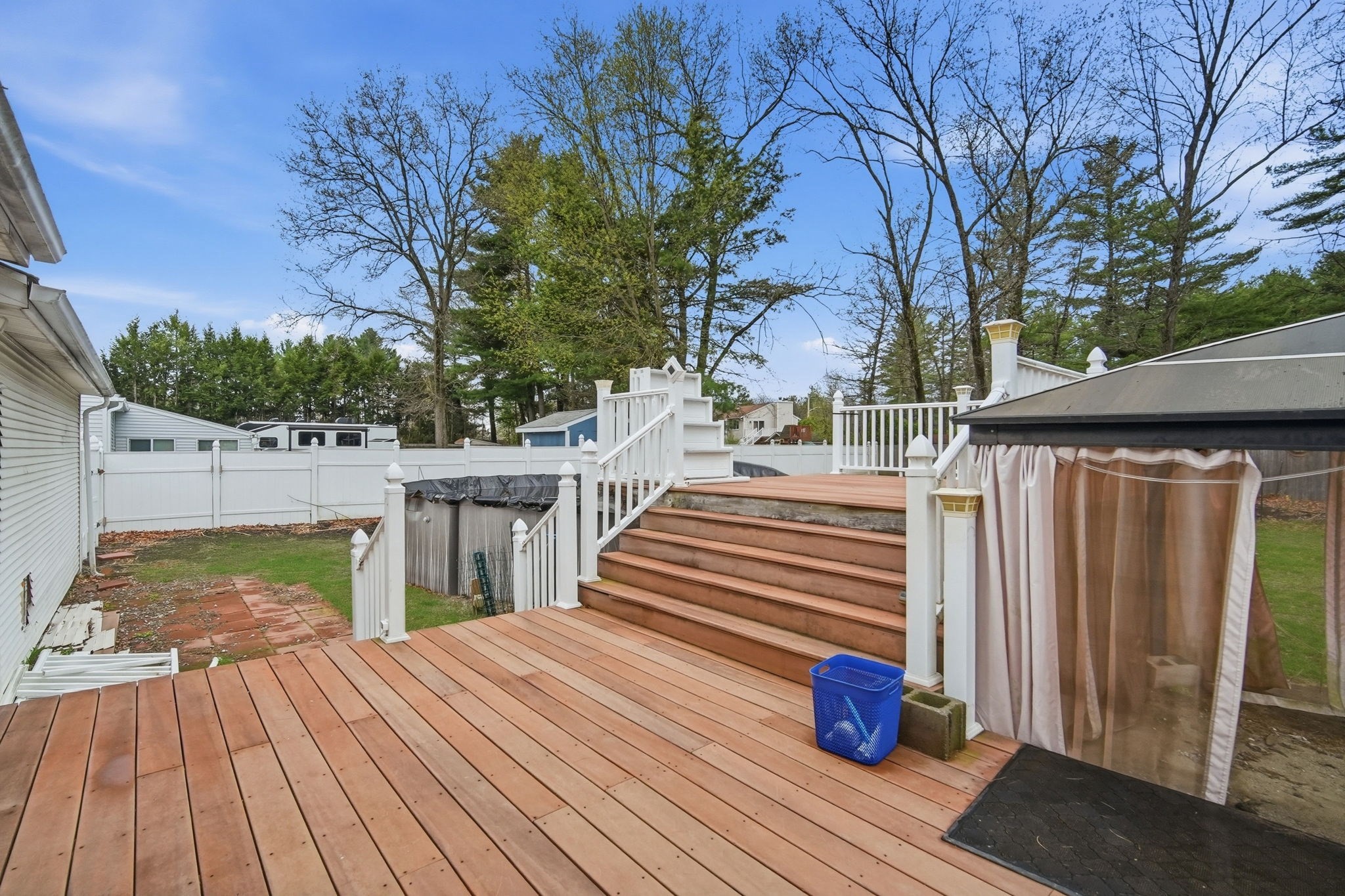 71 Sun Valley Road Holyoke, MA 01040 - Photo 26 of 40 Gallery Image 26