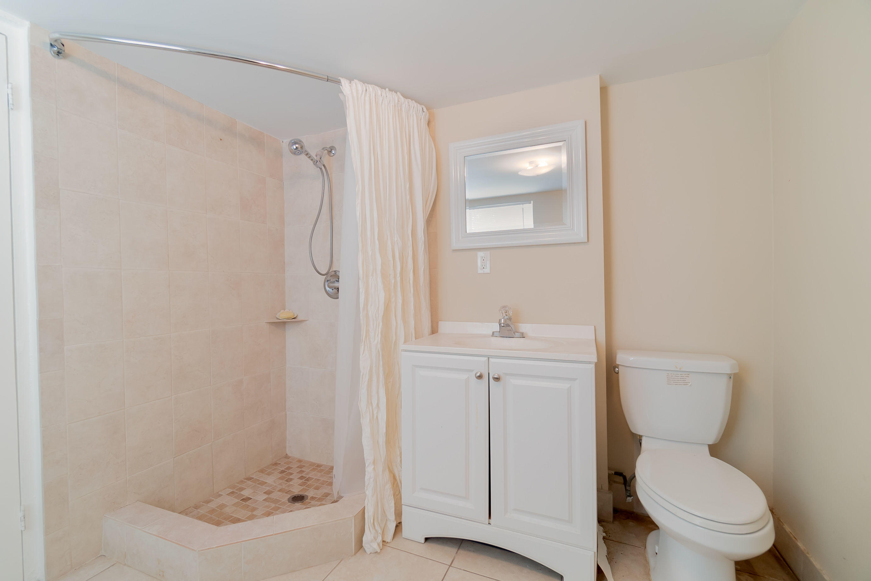 1901 Redbank Road North Palm Beach, FL 33408 - Photo 15 of 23 MASTER BATH