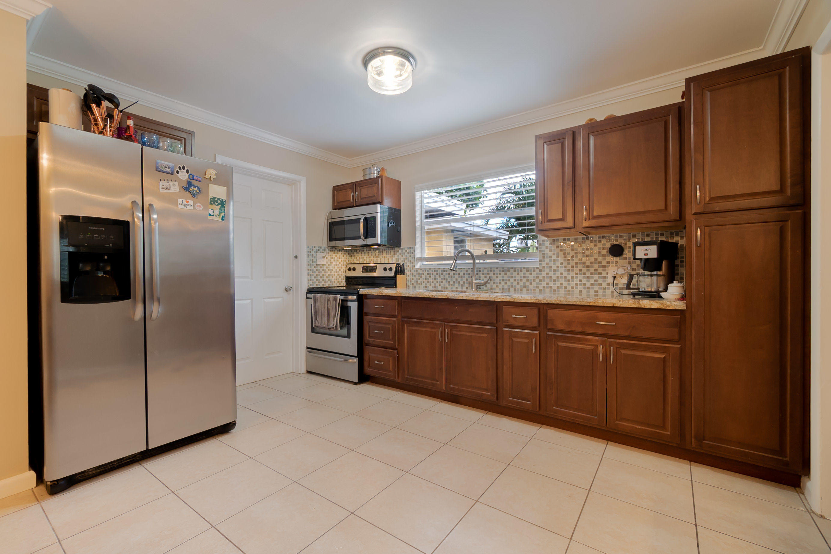 1901 Redbank Road North Palm Beach, FL 33408 - Photo 7 of 23 KITCHEN