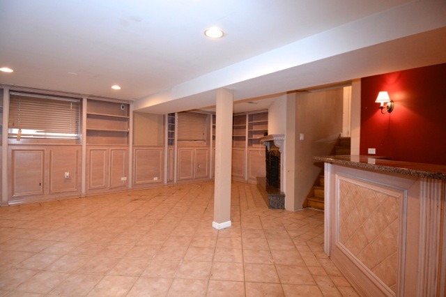 251 Red Oak Road Northbrook, IL 60062 - Photo 11 of 25