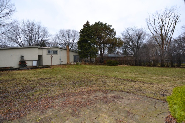 251 Red Oak Road Northbrook, IL 60062 - Photo 23 of 25