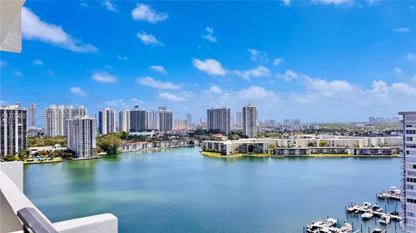 $2,450 | 2780 Northeast 183rd Street, Unit 2012, Aventura, FL 33160