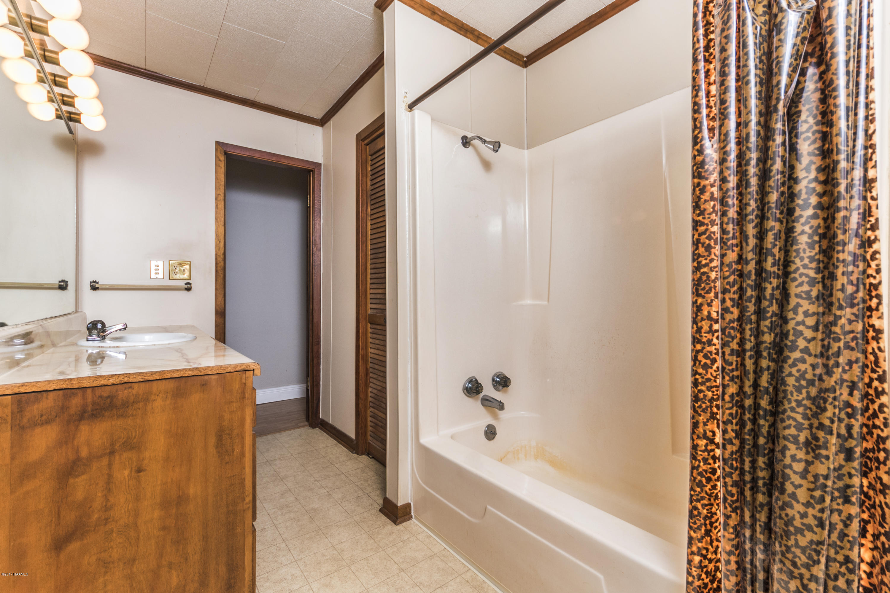 1111 Camp Bon Temps Road Breaux Bridge, LA 70517 - Photo 26 of 33 Guest Bath 2
