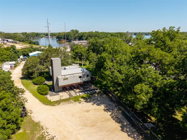 $1,199,900 | 9035 Farm To Market Road 725, McQueeney, TX 78123