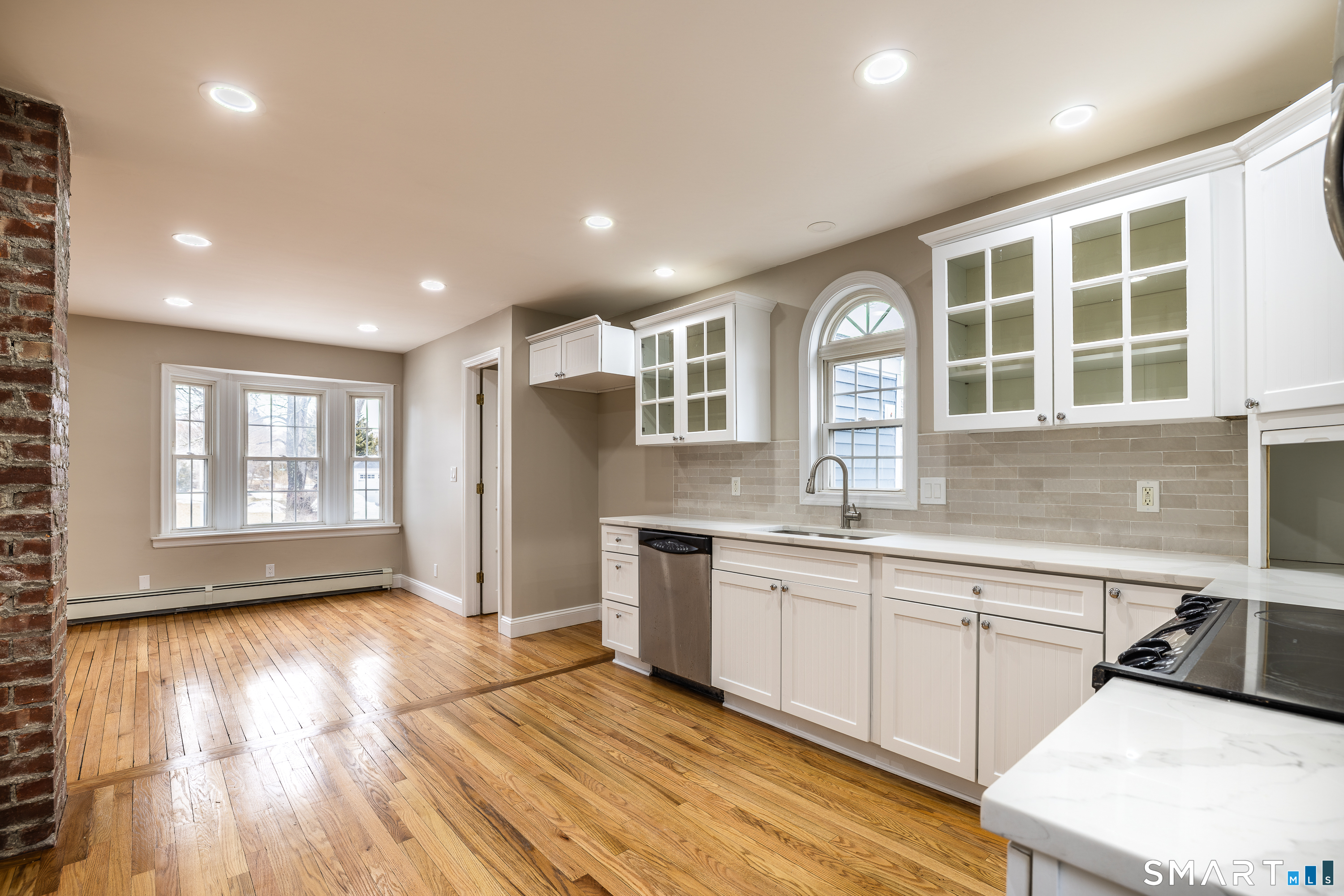 191 Anson Street Stratford, CT 06614 - Photo 5 of 40