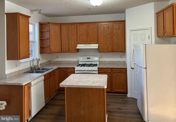 $2,800 | 8002 Bullfinch Place, White Plains, MD 20695