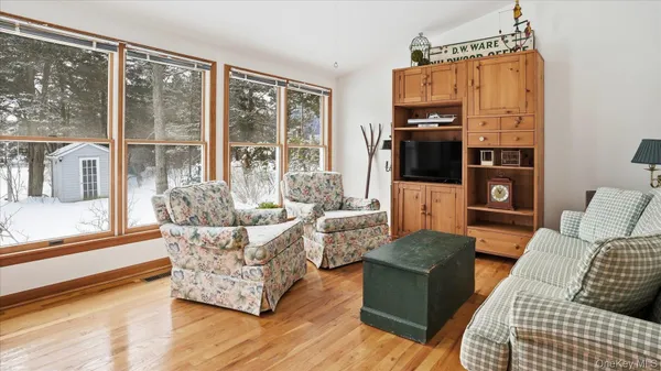 $1,475,000 | 55 Leafy Way, Aquebogue, NY 11901