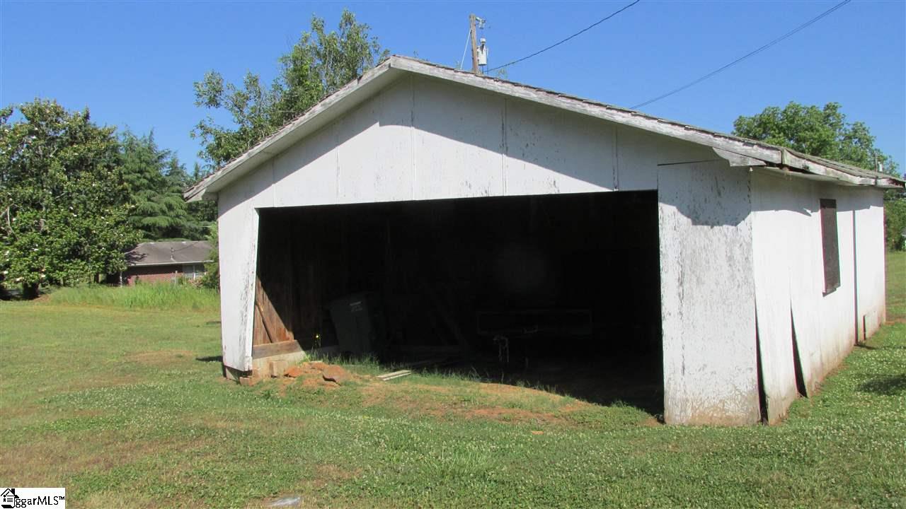 1122 Broadway Lake Road Anderson, SC 29621 - Photo 11 of 13 Gallery Image 11
