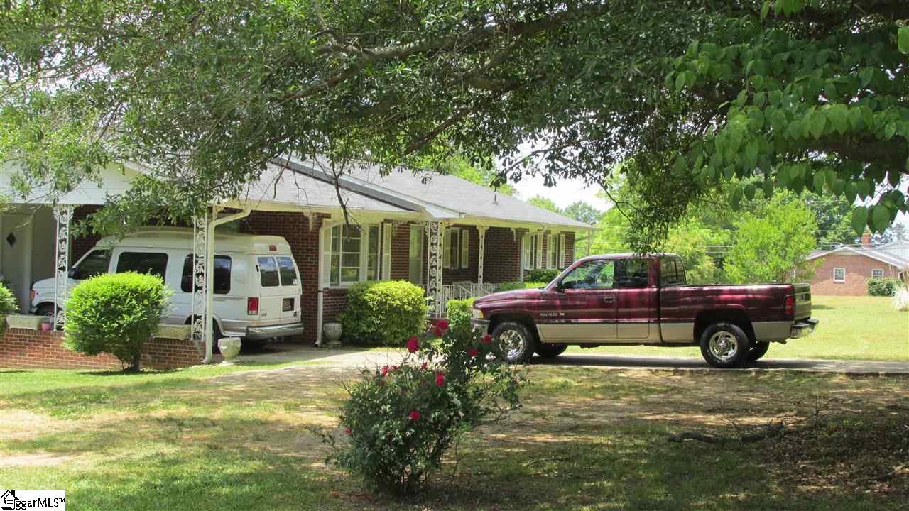 1122 Broadway Lake Road Anderson, SC 29621 - Photo 3 of 13 Gallery Image 3