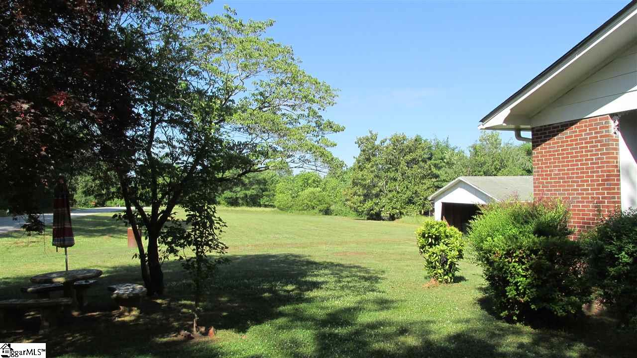 1122 Broadway Lake Road Anderson, SC 29621 - Photo 9 of 13 Gallery Image 9