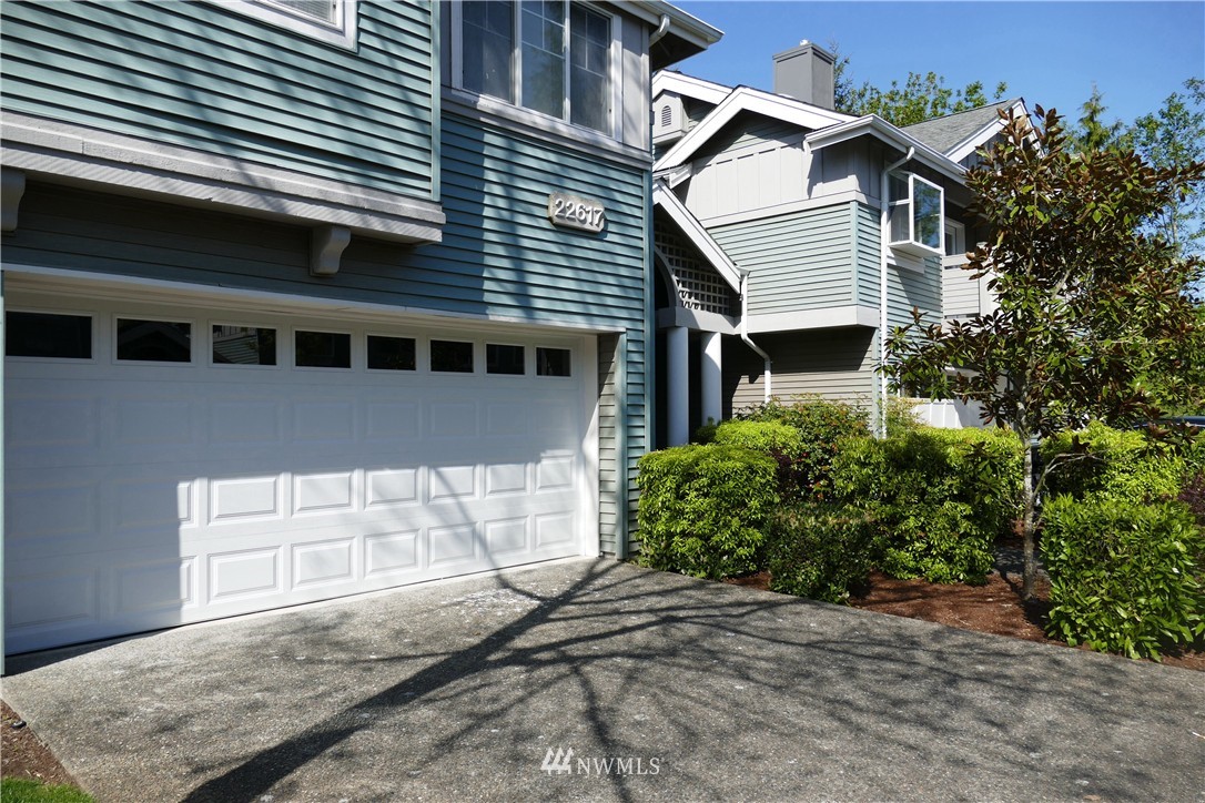 22617 4th Avenue West, Unit 106 Bothell, WA 98021 - Photo 3 of 17 Gallery Image 3