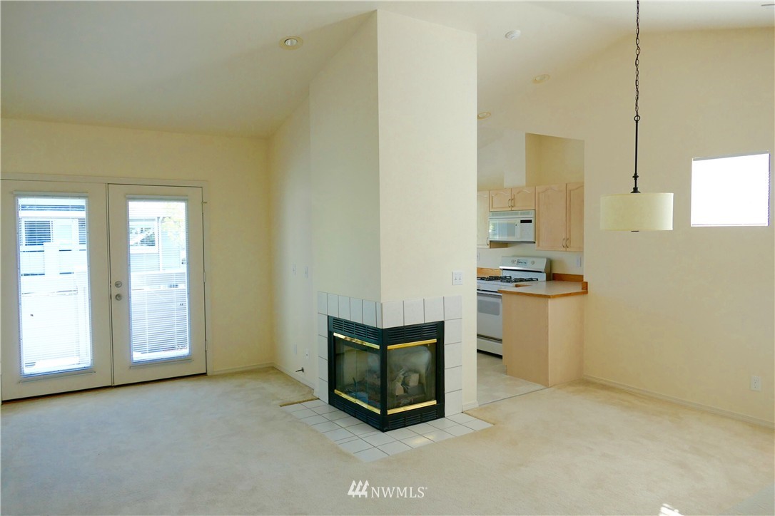 22617 4th Avenue West, Unit 106 Bothell, WA 98021 - Photo 7 of 17 Gallery Image 7