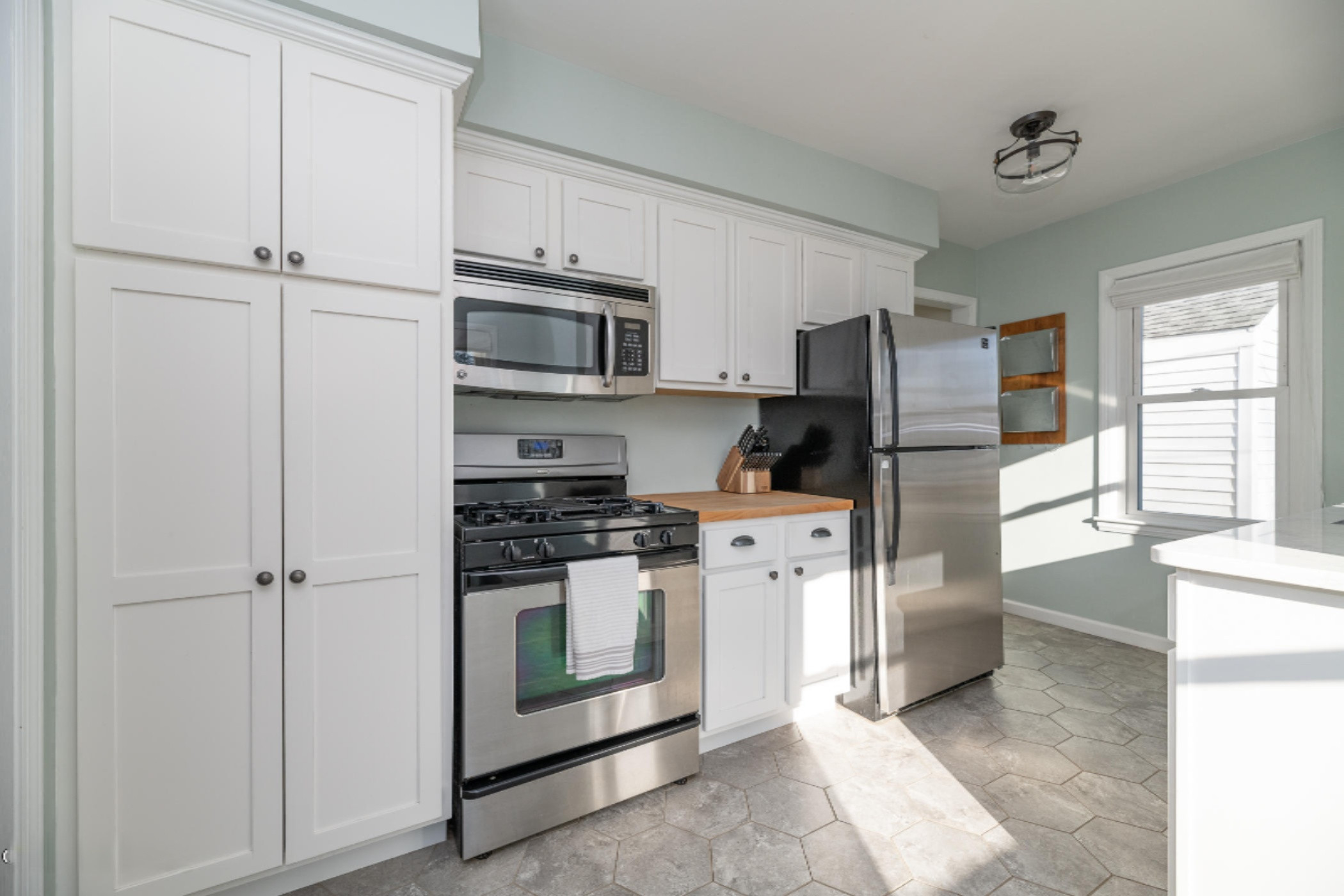 2209 Paddington Road Kalamazoo, MI 49001 - Photo 15 of 53 2209 Paddington-30