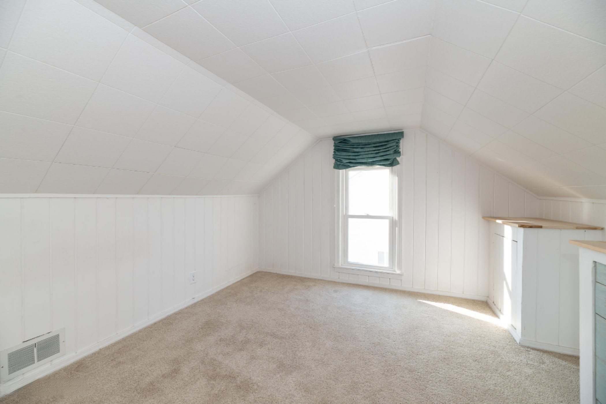 2209 Paddington Road Kalamazoo, MI 49001 - Photo 29 of 53 2209 Paddington-24