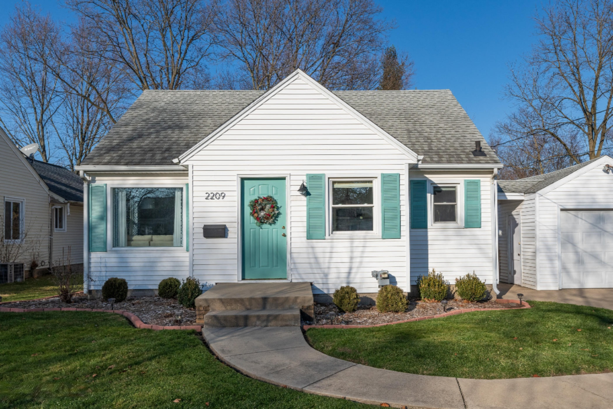2209 Paddington Road Kalamazoo, MI 49001 - Photo 3 of 53 2209 Paddington-3