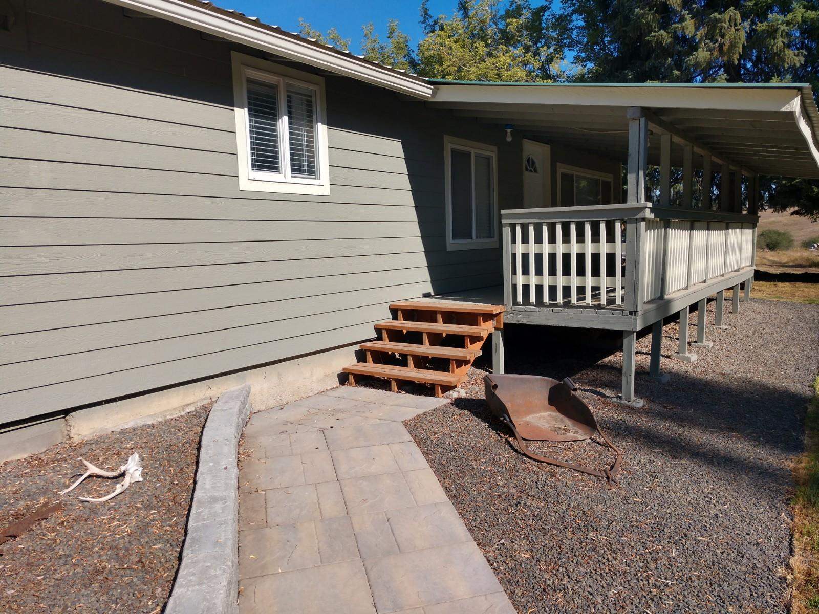 4548 Whittier Road Clayton, WA 99110 - Photo 3 of 43