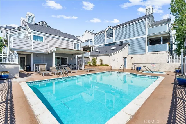 $499,000 | 628 Daisy Avenue, Unit 311, Long Beach, CA 90802