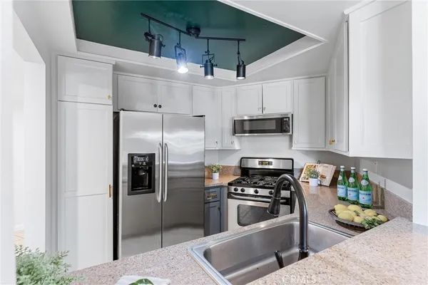 $499,000 | 628 Daisy Avenue, Unit 311, Long Beach, CA 90802