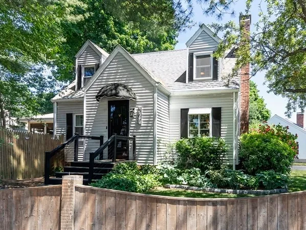 $600,000 | 567 Cabot Street, Beverly, MA 01915