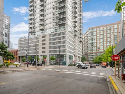 $149,000 | 6171 North Sheridan Road, Unit 1803, Chicago, IL 60660