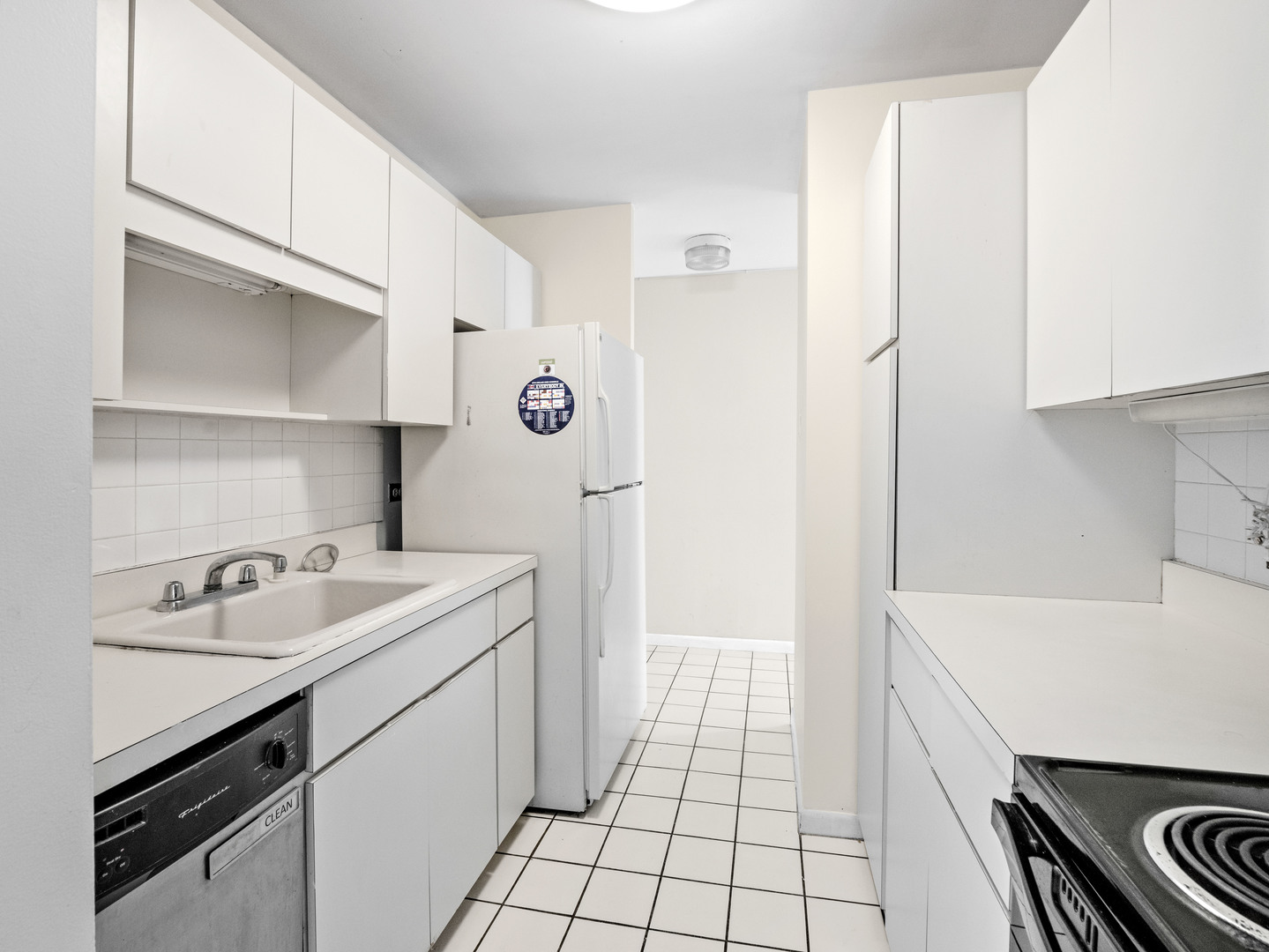 6171 North Sheridan Road, Unit 1803 Chicago, IL 60660 - Photo 6 of 24 Gallery Image 6