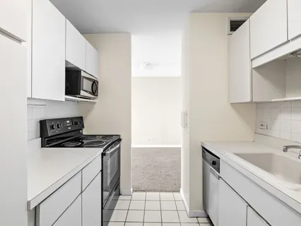 $149,000 | 6171 North Sheridan Road, Unit 1803, Chicago, IL 60660