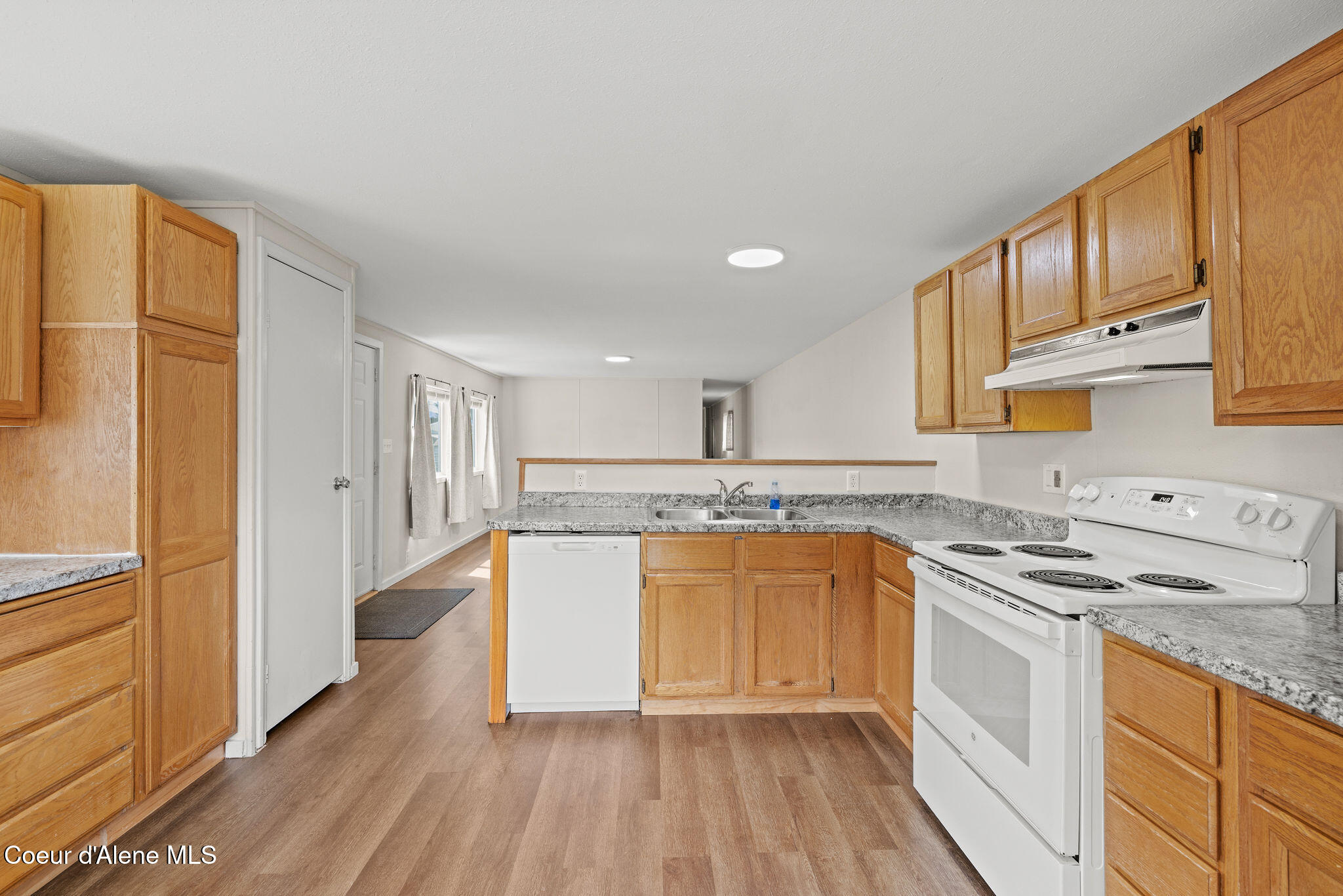 2907 North Howard Street Coeur D'Alene, ID 83815 - Photo 5 of 27 19_SelkirkMedia