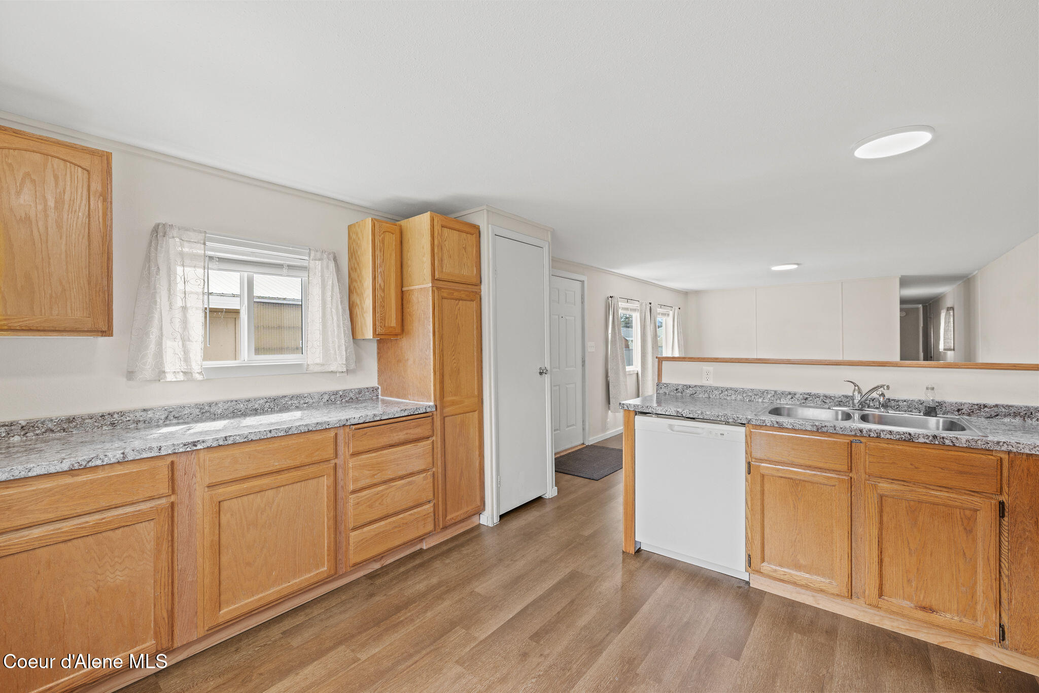 2907 North Howard Street Coeur D'Alene, ID 83815 - Photo 8 of 27 20_SelkirkMedia