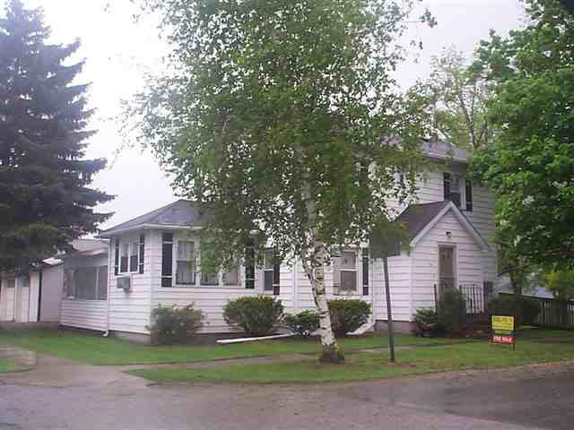 211 North Ash Street Butler, IN 46721 - Photo 1 of 3
