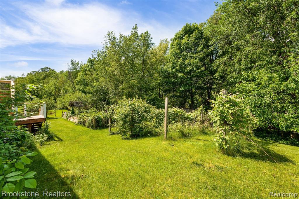 5250 Bishop Road Dryden, MI 48428 - Photo 28 of 65