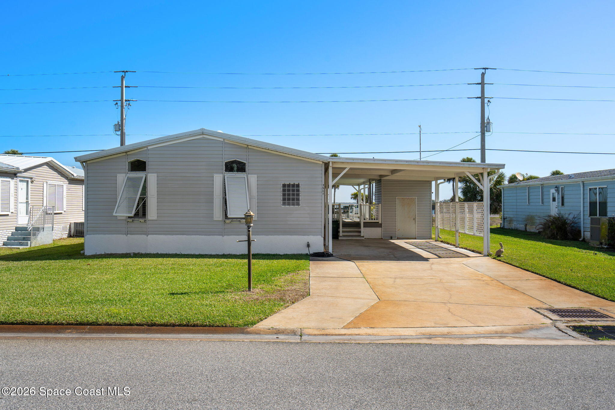 7505 Agawam Road Micco, FL 32976 - Photo 11 of 47 Back of House