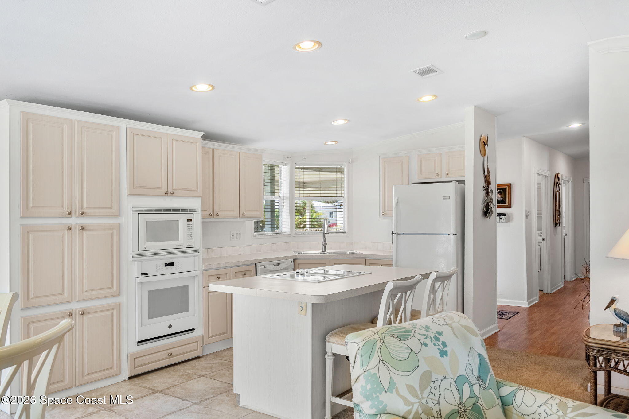 7505 Agawam Road Micco, FL 32976 - Photo 22 of 47 Kitchen