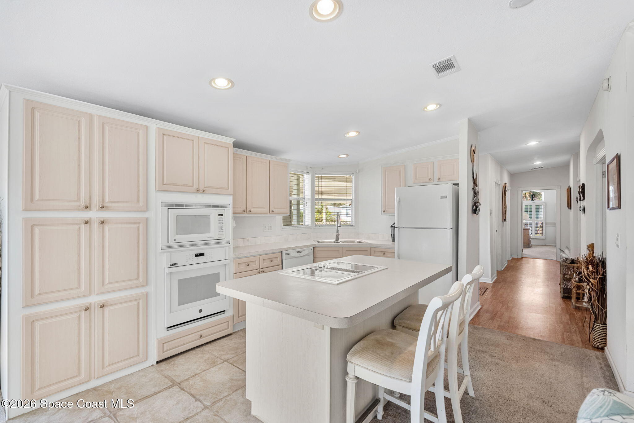 7505 Agawam Road Micco, FL 32976 - Photo 23 of 47 kitchen