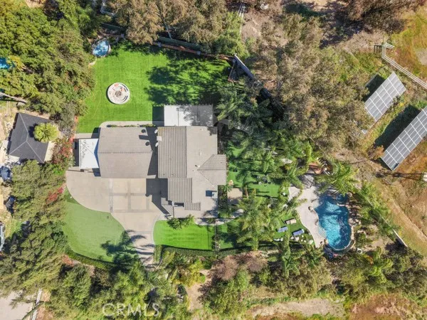 view of a house with a yard