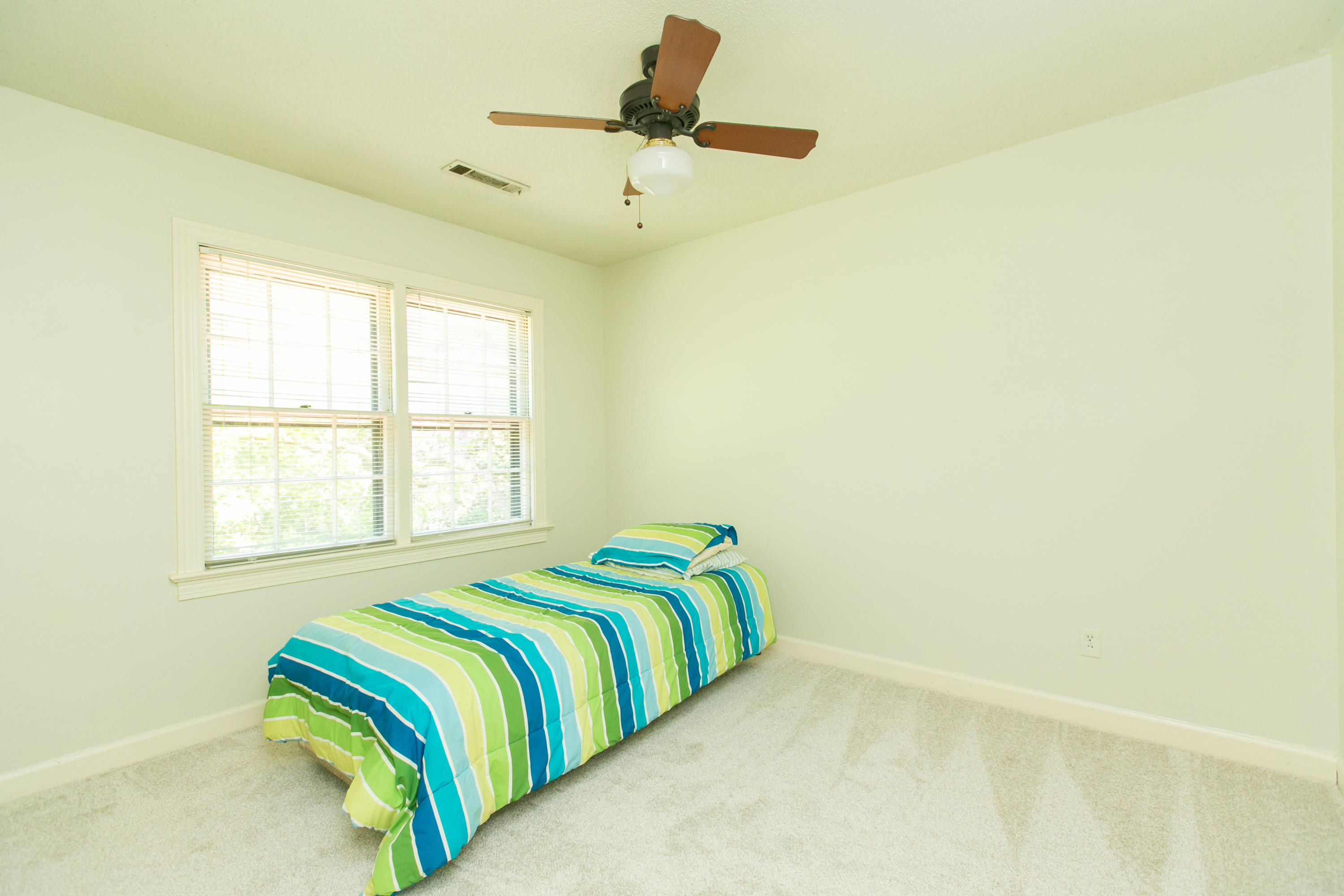 686 Lk Pt Road Mount Pleasant, SC 29464 - Photo 28 of 37 686 Lake Point-28