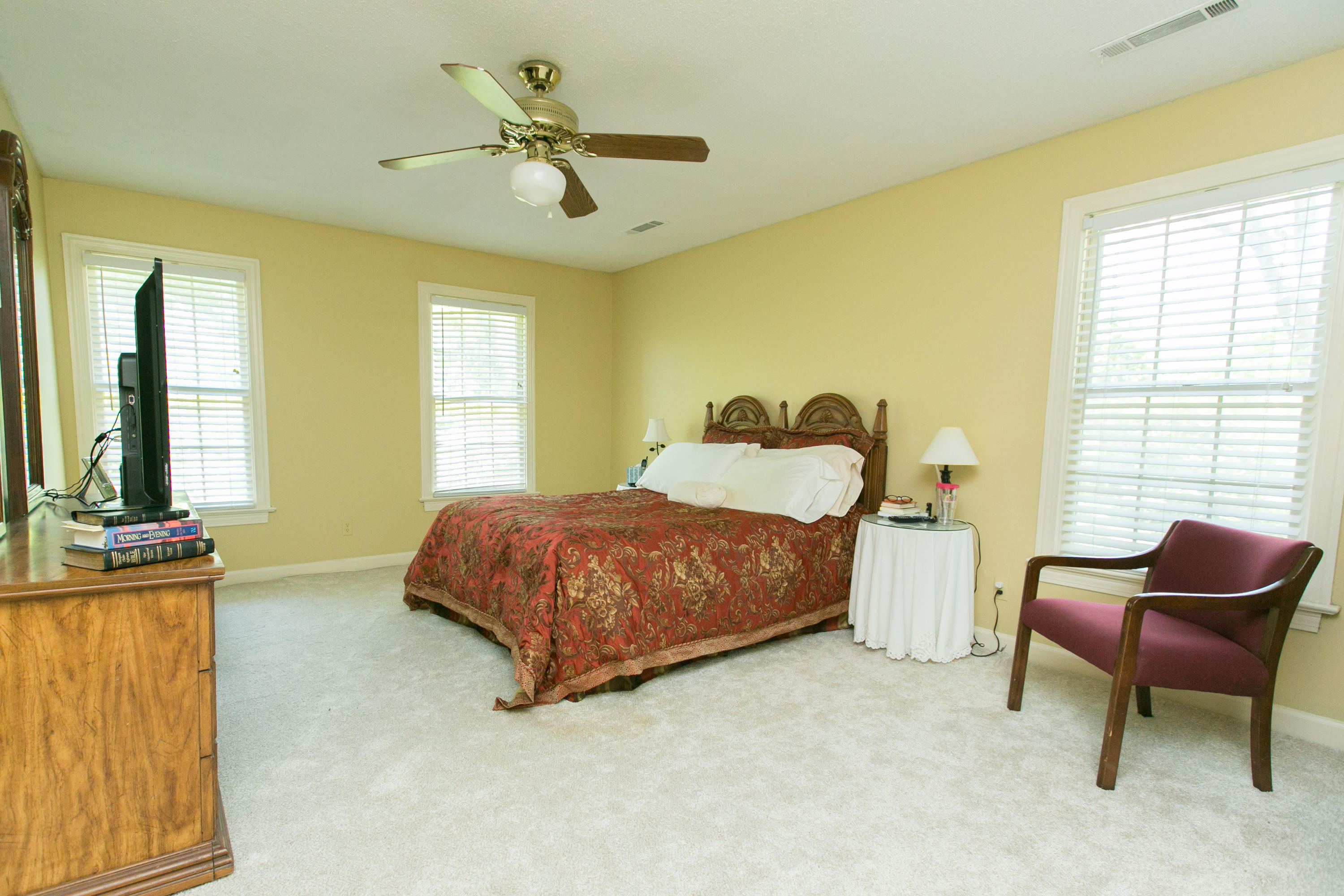686 Lk Pt Road Mount Pleasant, SC 29464 - Photo 32 of 37 686 Lake Point-32