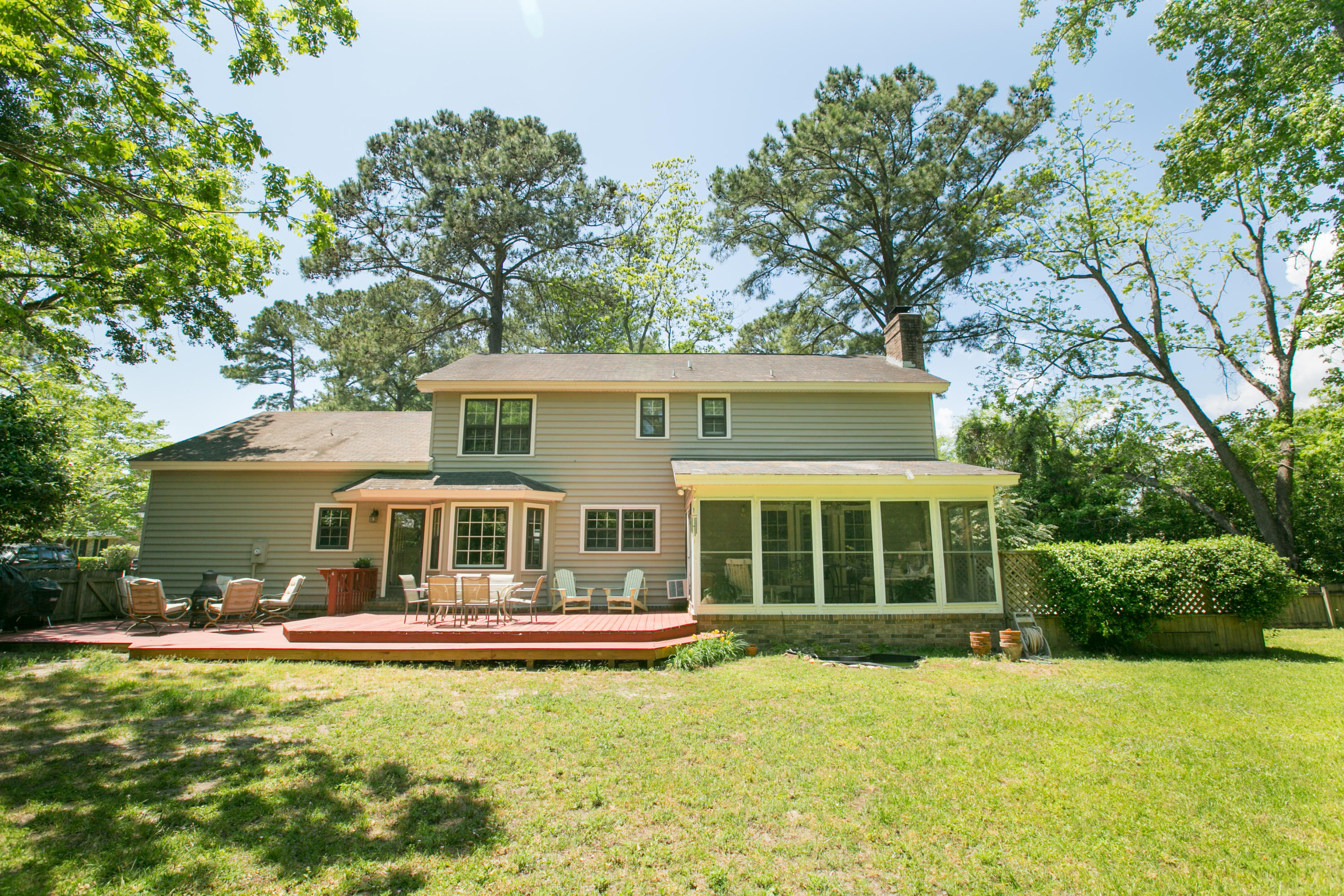 686 Lk Pt Road Mount Pleasant, SC 29464 - Photo 7 of 37 686 Lake Point-7