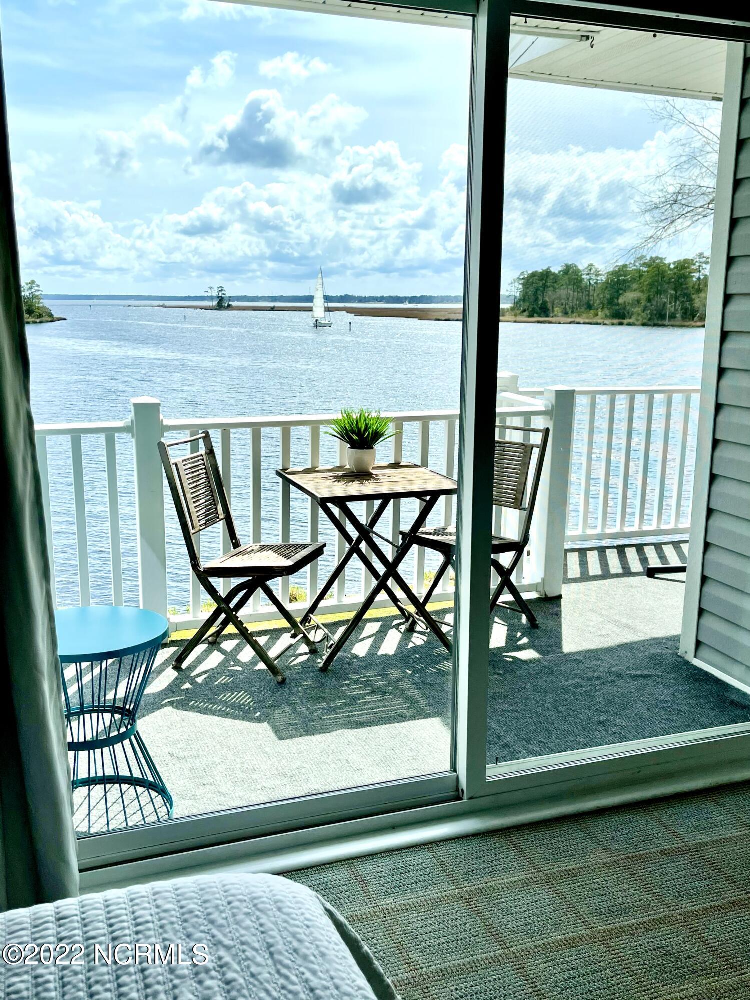 2114 Harbourside Drive New Bern, NC 28560 - Photo 19 of 34 IMG_3160