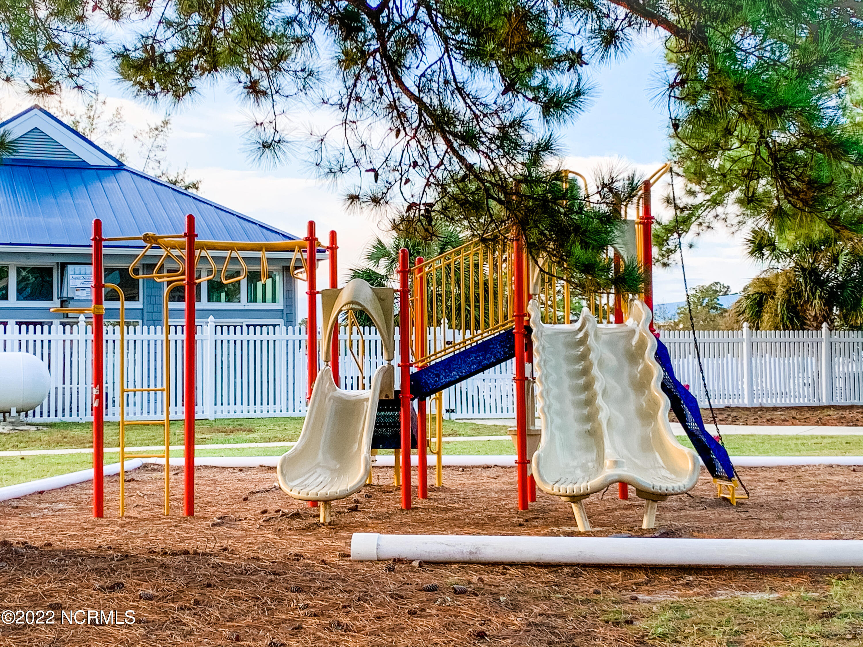 2114 Harbourside Drive New Bern, NC 28560 - Photo 31 of 34 HJ AirBBDay210.23.20-38