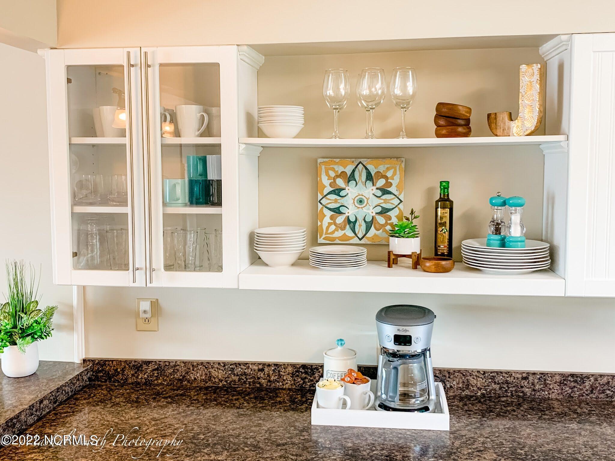 2114 Harbourside Drive New Bern, NC 28560 - Photo 4 of 34 IMG_8469