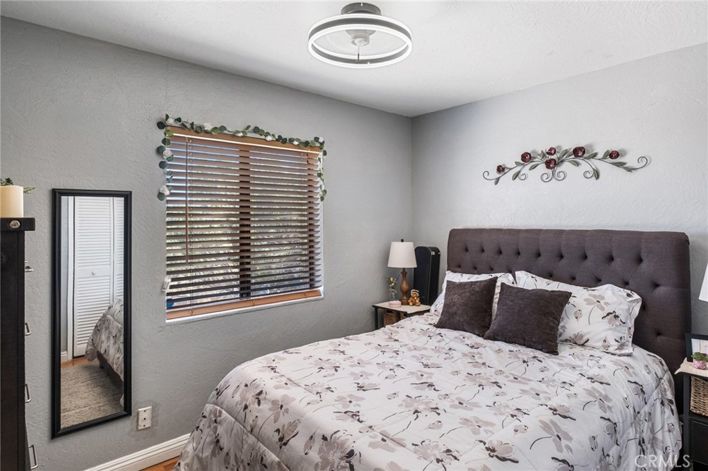 565 Juniper Road Pinon Hills, CA 92372 - Photo 12 of 28