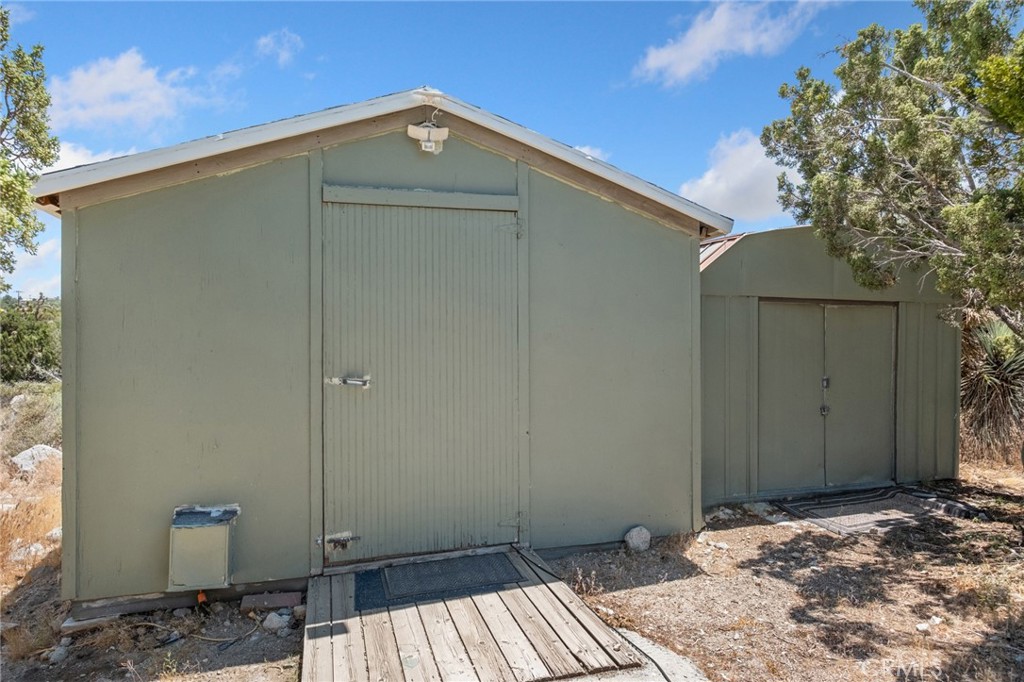 565 Juniper Road Pinon Hills, CA 92372 - Photo 19 of 28