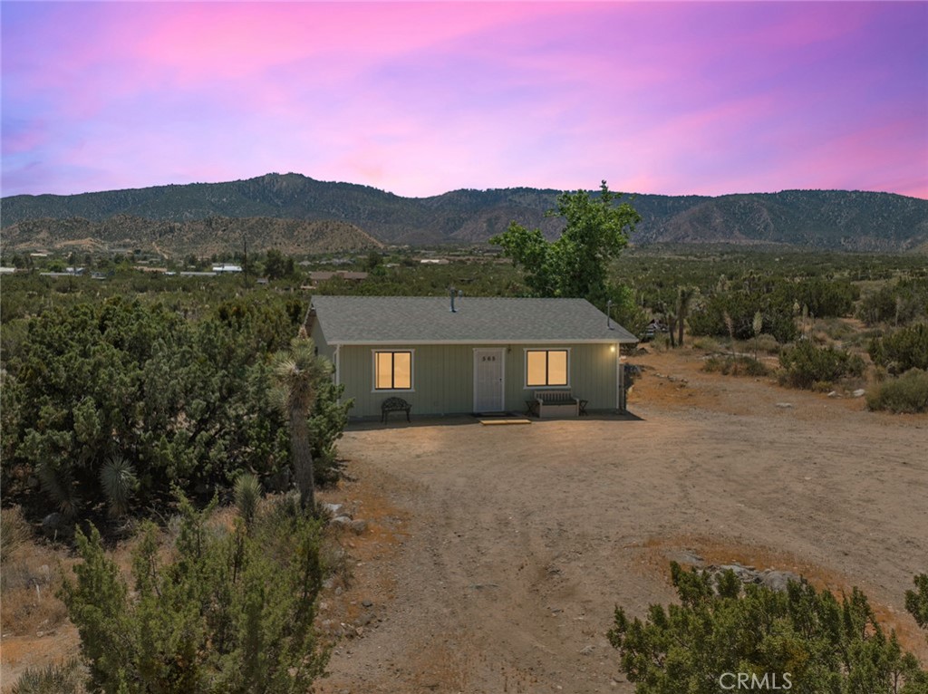 565 Juniper Road Pinon Hills, CA 92372 - Photo 21 of 28