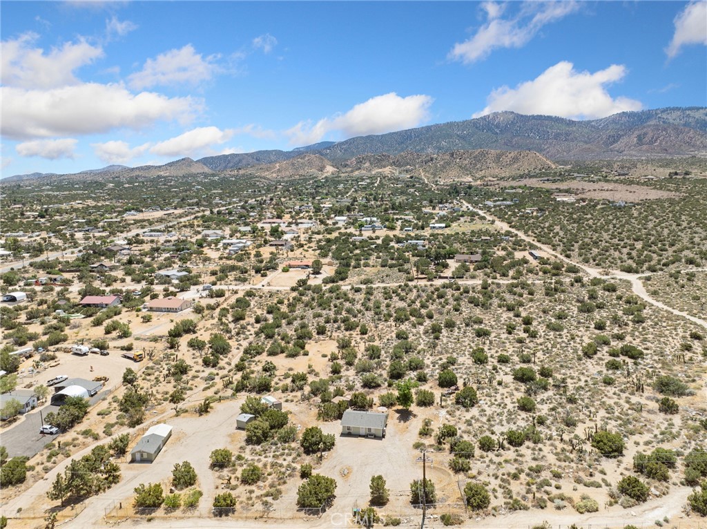 565 Juniper Road Pinon Hills, CA 92372 - Photo 25 of 28