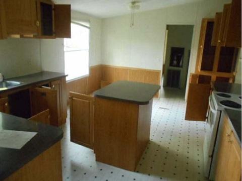 4011 Grove Hill Road Fincastle, VA 24090 - Photo 5 of 14 Kitchen
