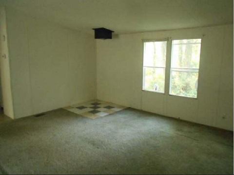 4011 Grove Hill Road Fincastle, VA 24090 - Photo 7 of 14 Family Room