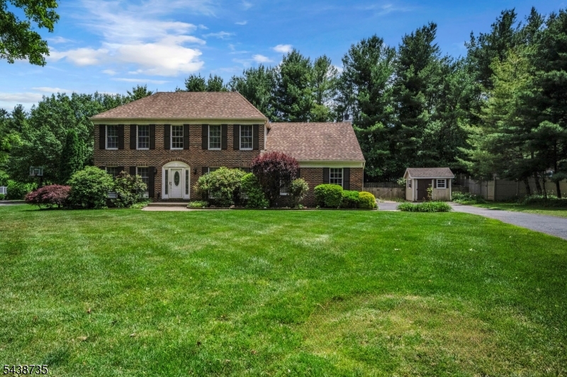 8 Glen Eagles Road Washington, NJ 07882 - Photo 1 of 41