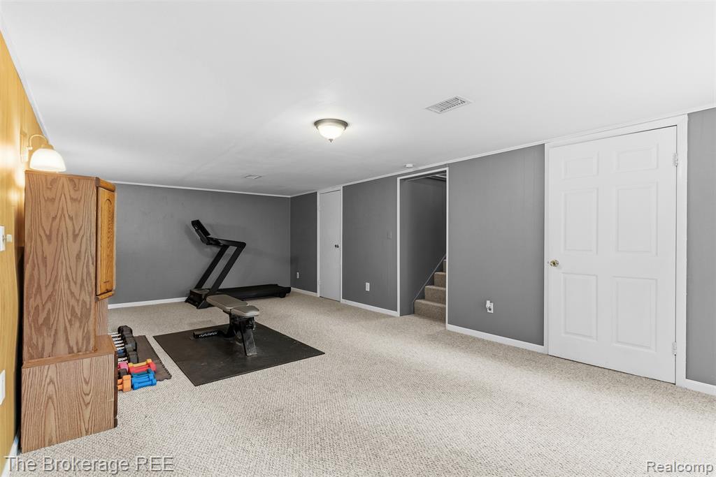 6509 Silver Lake Road Linden, MI 48451 - Photo 30 of 43