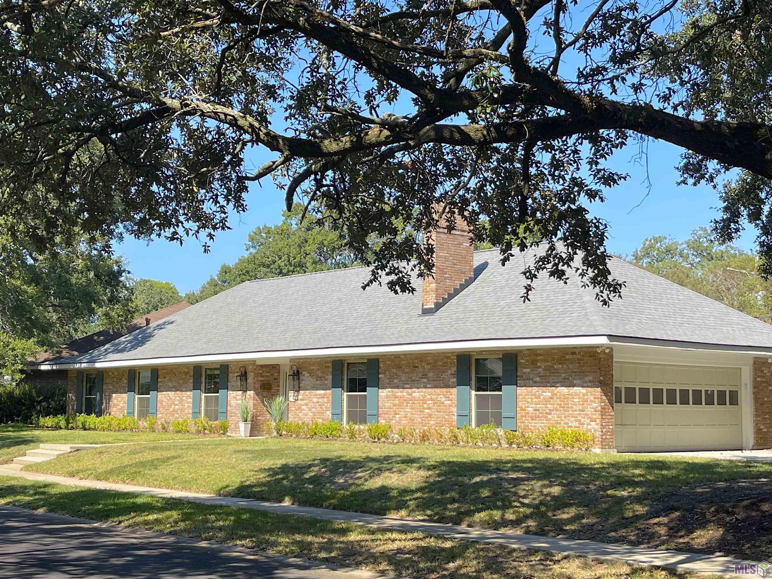 1235 Colonial Drive Baton Rouge, LA 70806 - Photo 1 of 24 Gallery Image 1